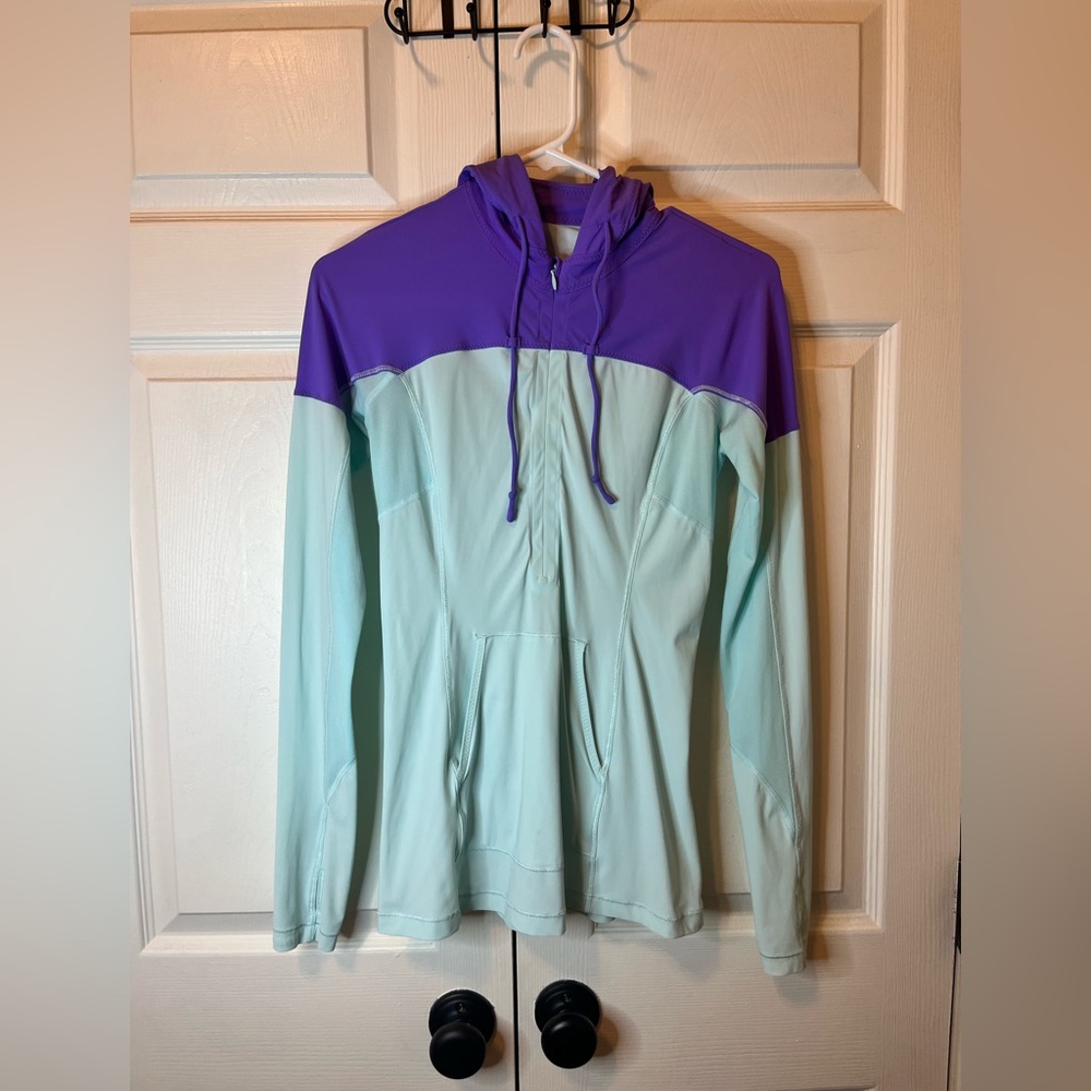 FLAWED Lululemon Half-Zip size 2